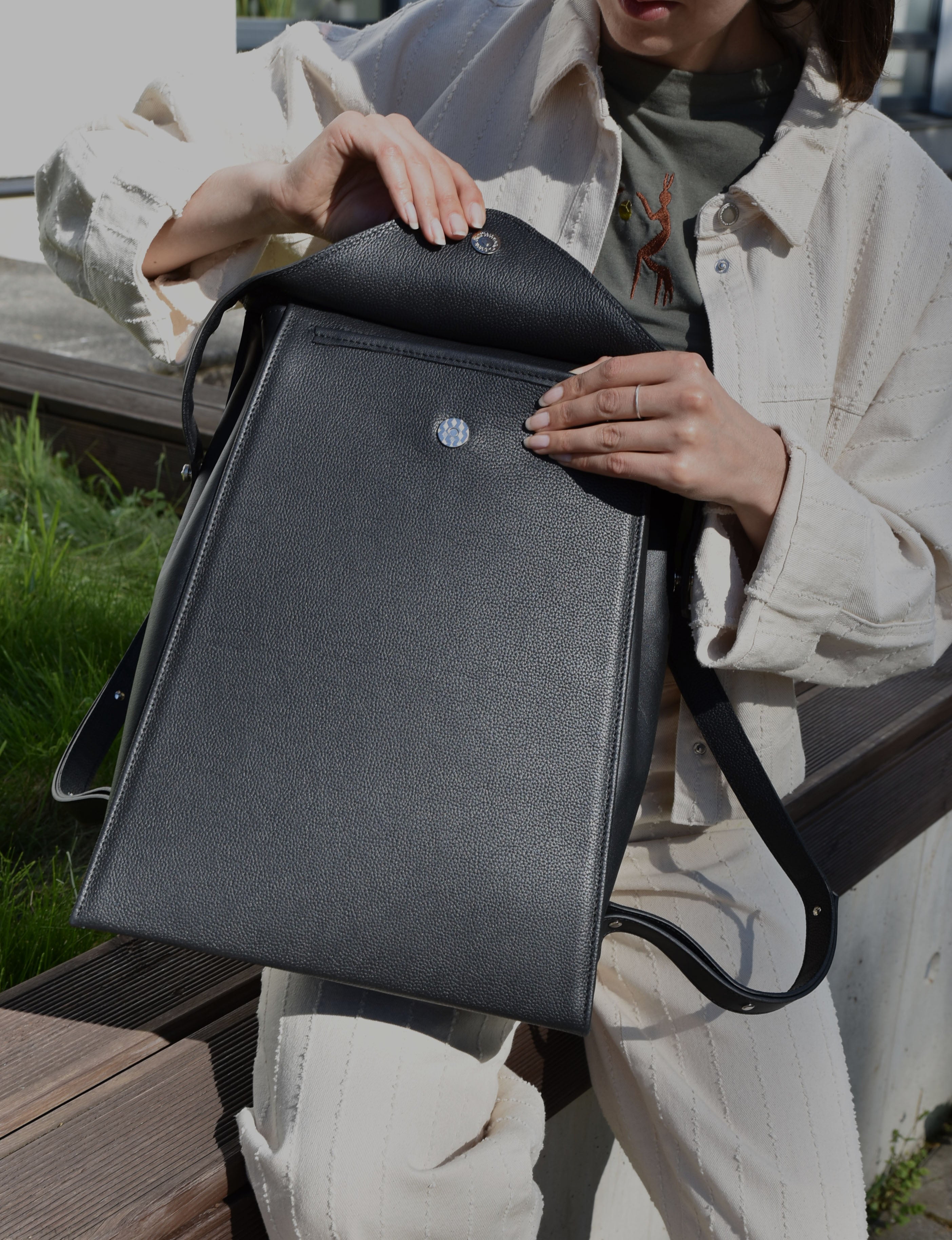 Luce backpack