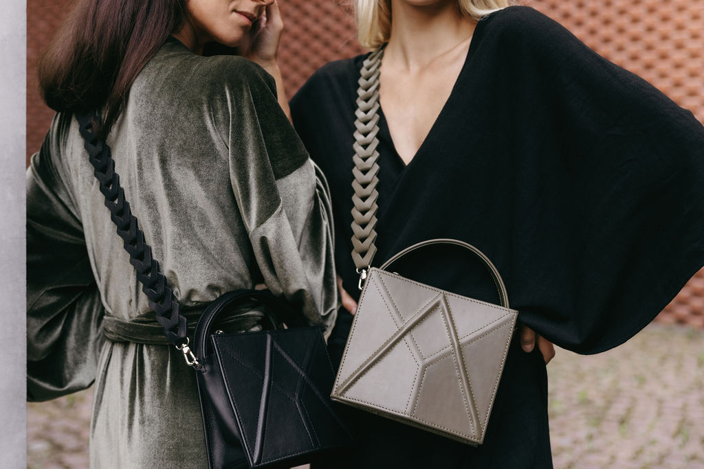 FACET bag with handle (Venice strap)